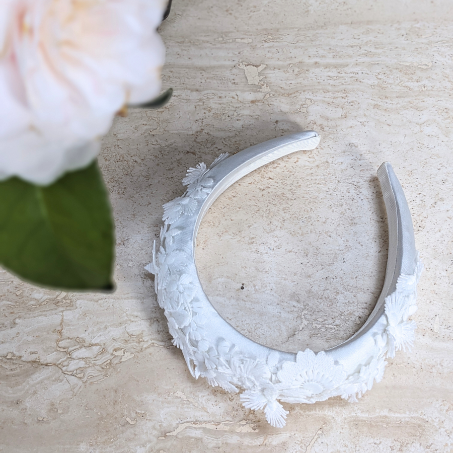 Serre-tête Alba Suzanne Ceremony - sélectionné pour vous par Aymée