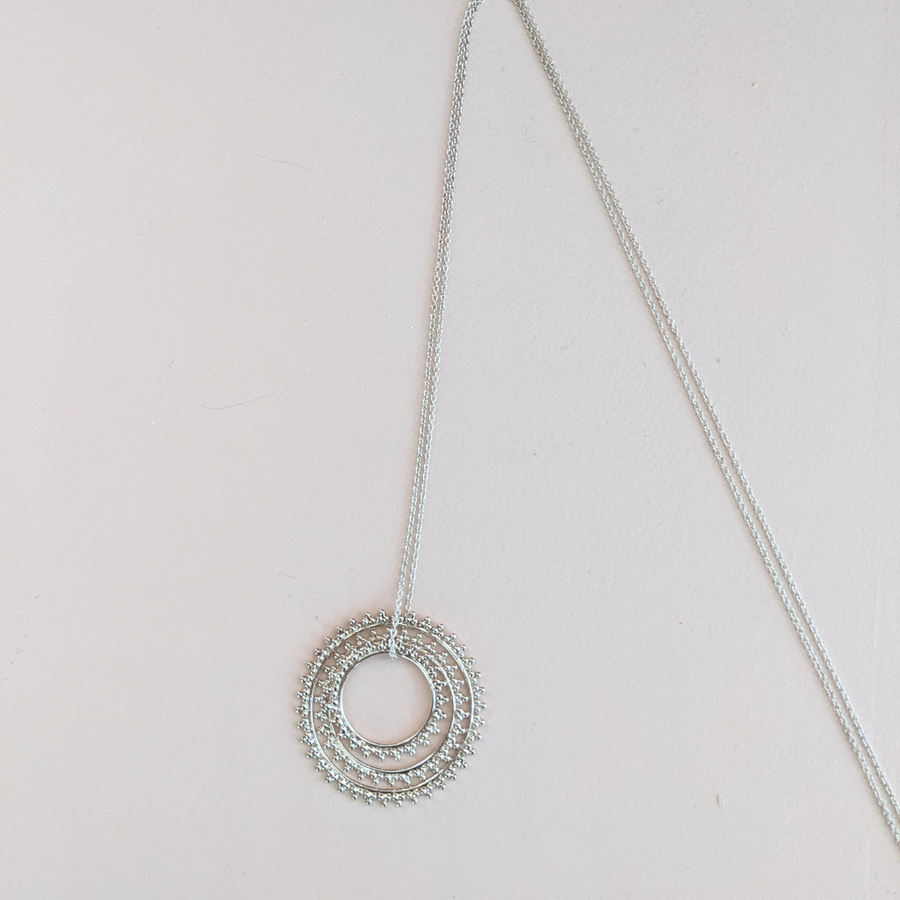 Sautoir hélios argent Agnès de Verneuil - sélectionné pour vous par Aymée