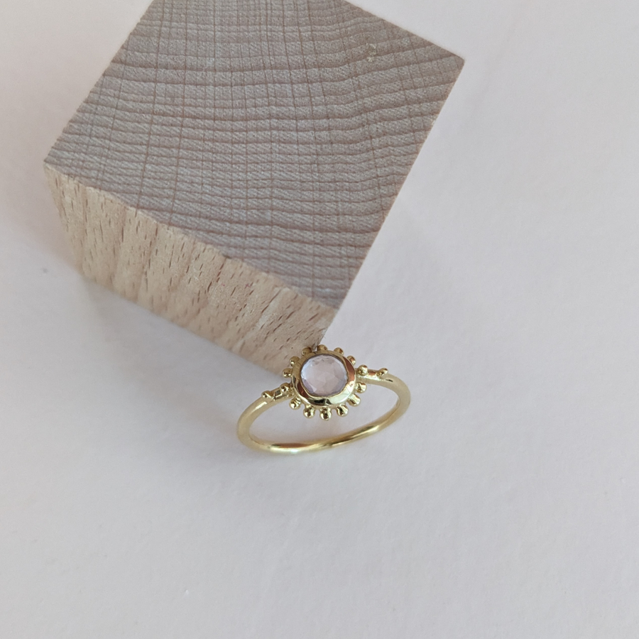 Bague Soleil et Quartz Rose, Surya Agnès de Verneuil - sélectionnée pour vous par Aymée